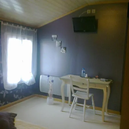 Chambres D'hotes Au Sarrailh Bed & Breakfast 3*