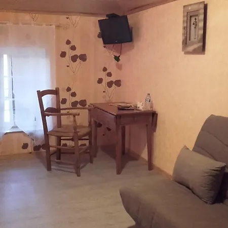 Chambres D'hotes Au Sarrailh Bed & Breakfast 3*